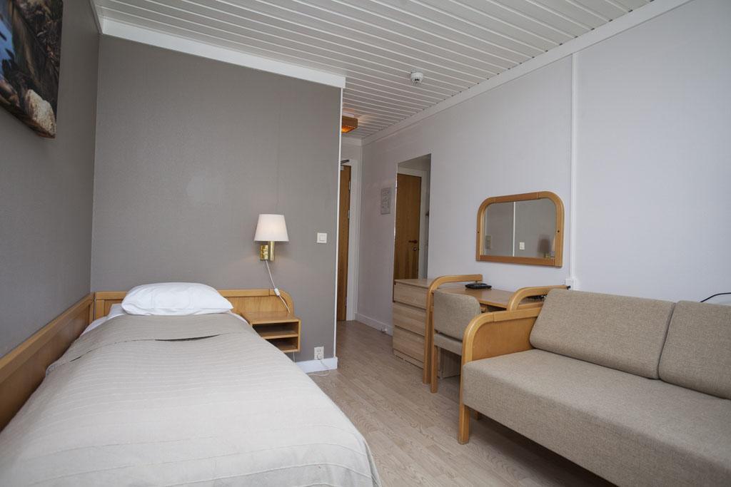 Stetind Hotel Kjøpsvik Екстериор снимка